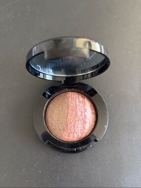 Ginger Snap/Peach Puff Ready To Wear New York Duo Eyeshadow